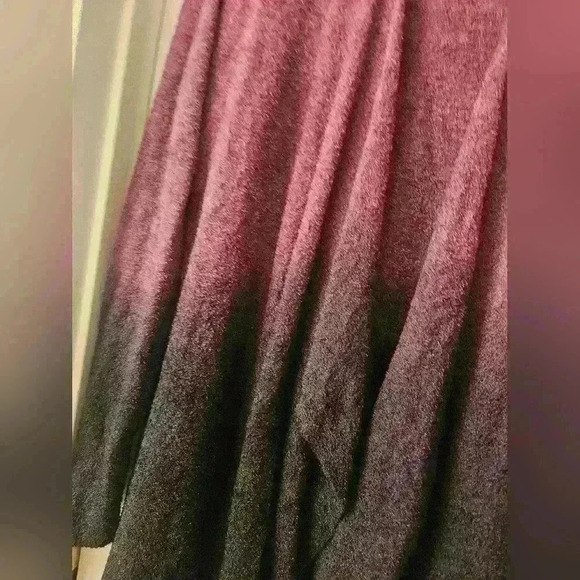 Barefoot Dreams Drape Front Calypso Ombre Wrap - Picture 4 of 9